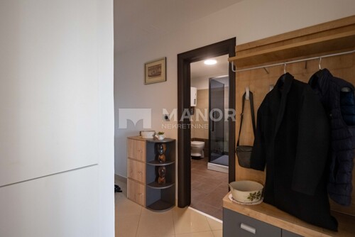 Thumbnail 6245359 - 7