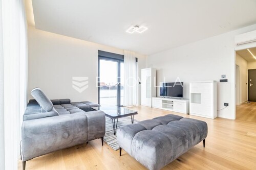 Zagreb, Dubrava, četverosoban penthouse NKP 120m2 s PM, PRVI NAJAM