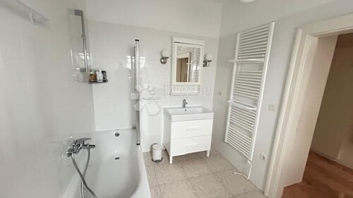 Thumbnail 6245800 - 11