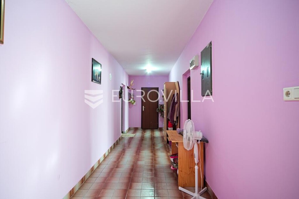 Image 6246272 - 4