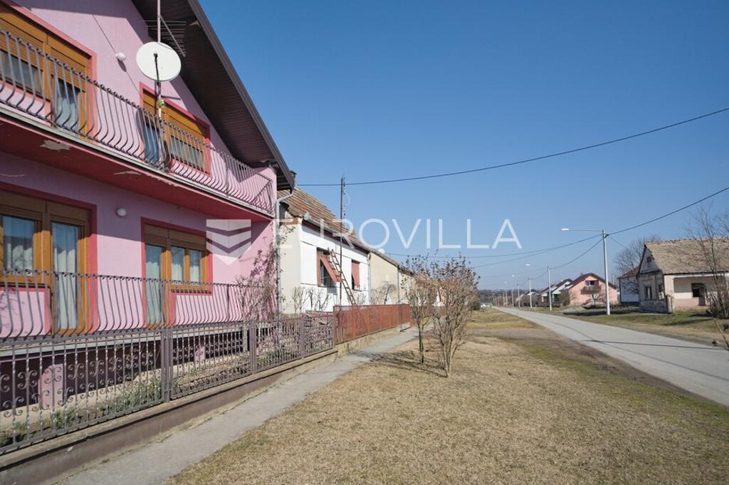 Image 6246272 - 2