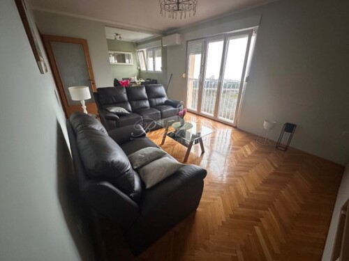 IZNAJMLJUJE SE STAN – DONJA VEŽICA (60 m², 2S+DB)