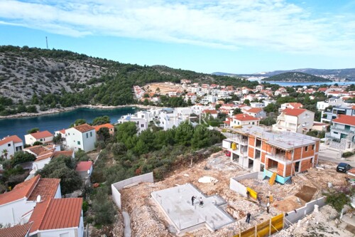 Šibenik, Stivašnica- Penthouse sa terasom i pogledom na more