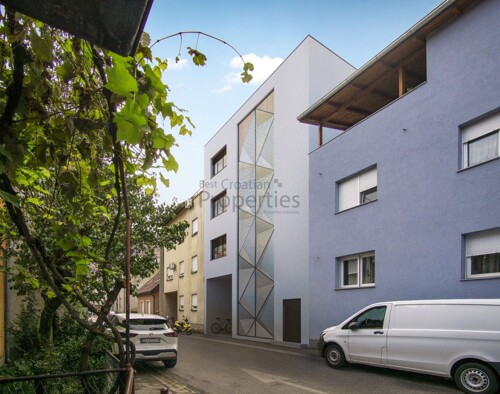 TREŠNJEVKA (Pregradska) PREDIVAN DVOETAŽNI STAN 99m2 + VPM + SPREMIŠTE