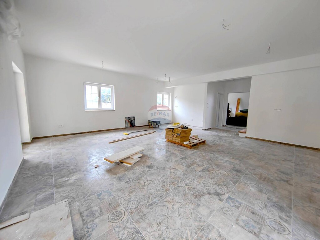 Image 6246605 - 9