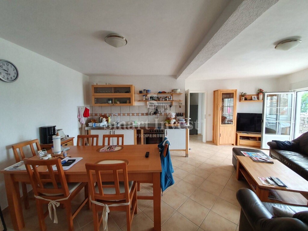Image 6246868 - 7