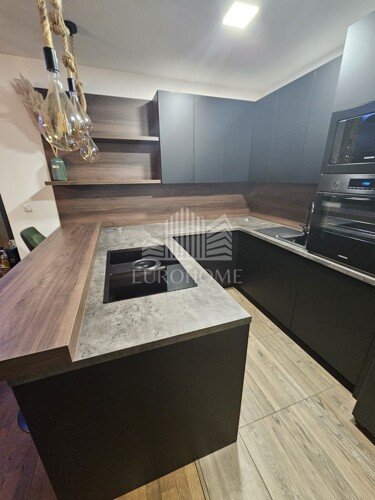 POTPUNO NAMJEŠTEN PENTHOUSE 120m2 Gornja Dubrava + GARAŽA +