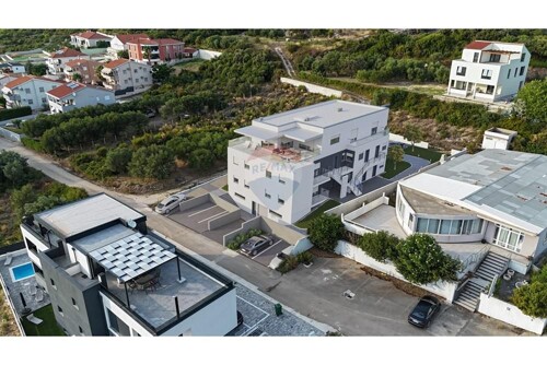 Thumbnail 6248563 - 9