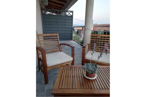 Thumbnail 6248571 - 9