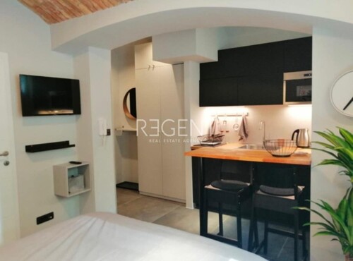 Thumbnail 6248690 - 11