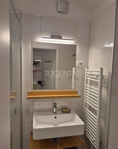 Thumbnail 6248690 - 7