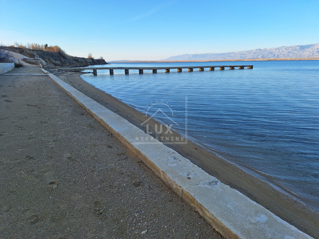 Image 6249000 - 18