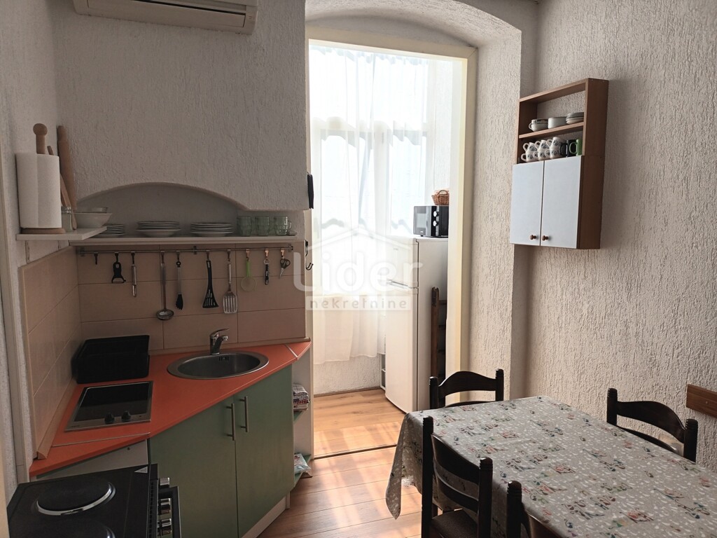 Image 6249160 - 7