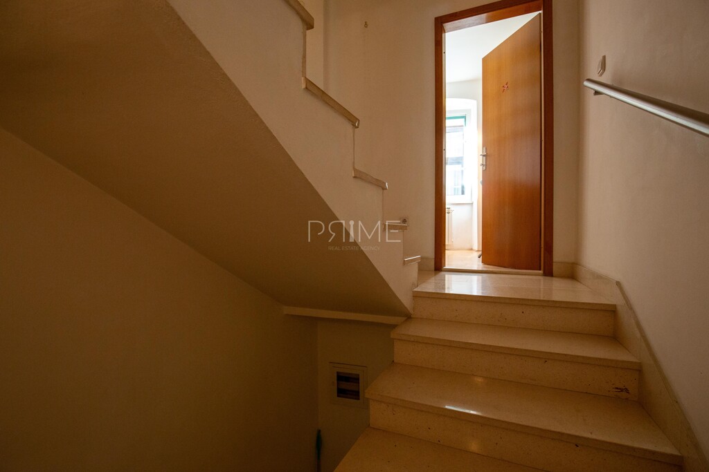 Image 6249375 - 10
