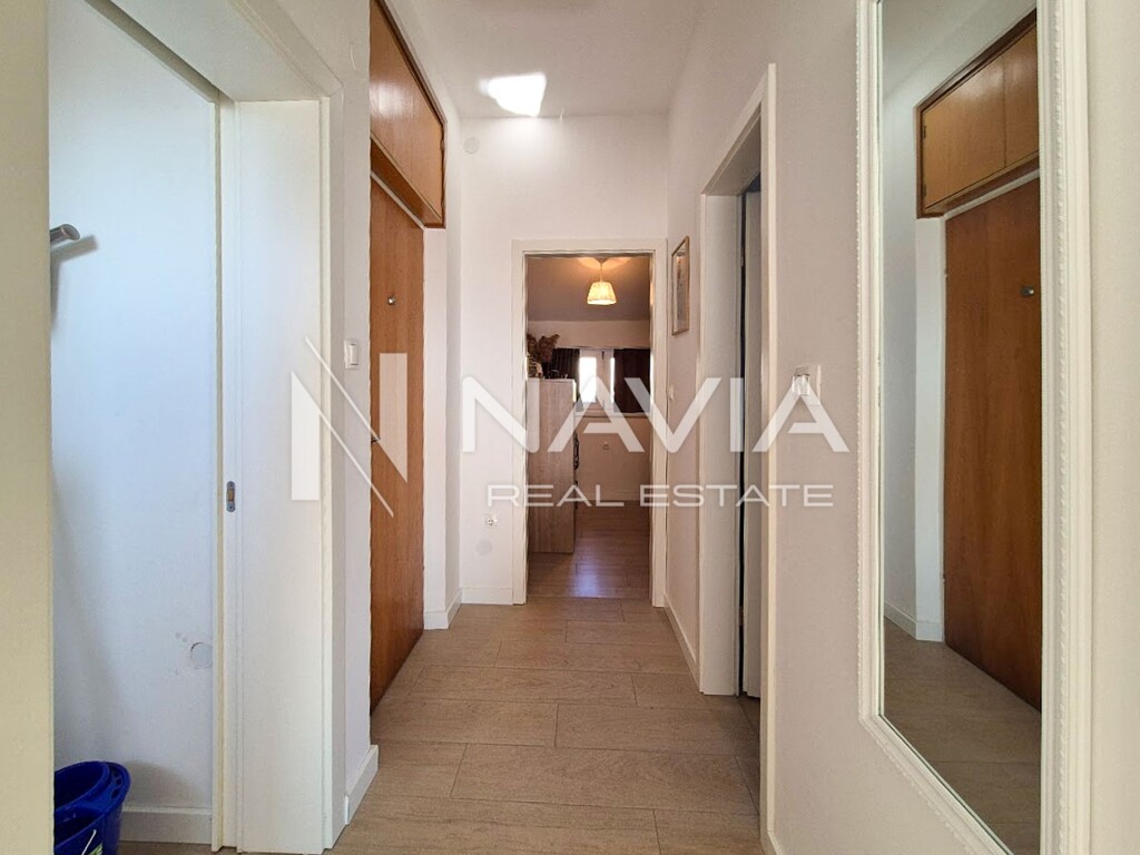 Image 6249483 - 2
