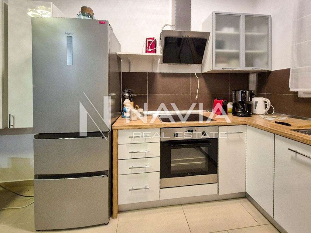 Image 6249489 - 9