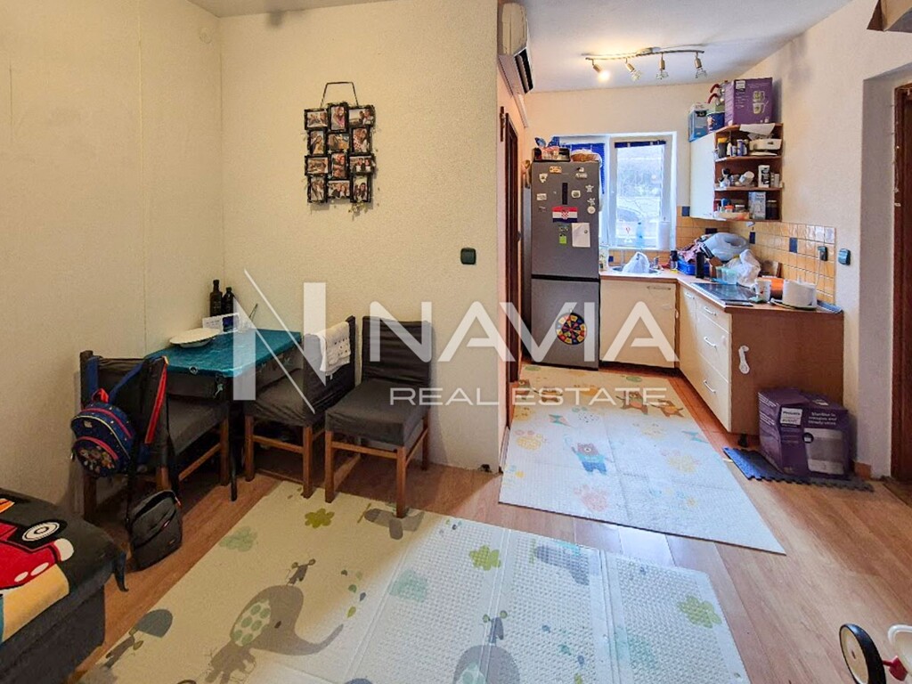 Image 6249494 - 6