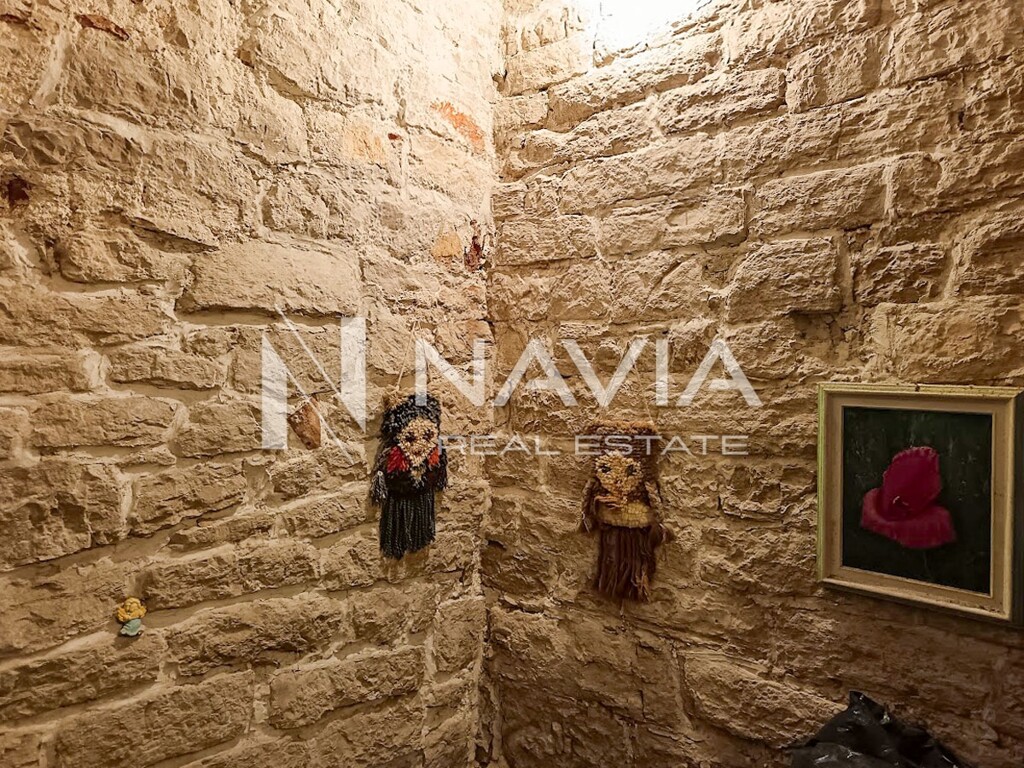 Image 6249538 - 3