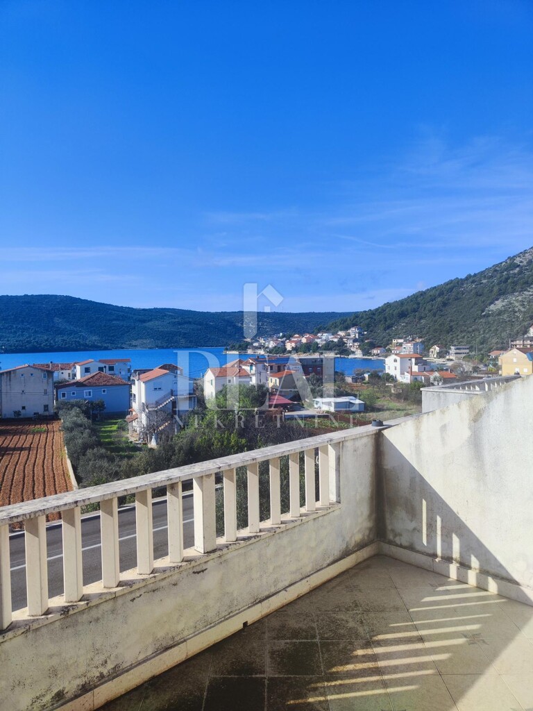Image 6249721 - 2