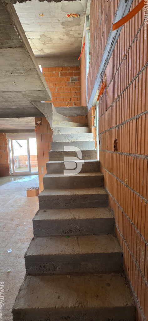 Image 6249935 - 2