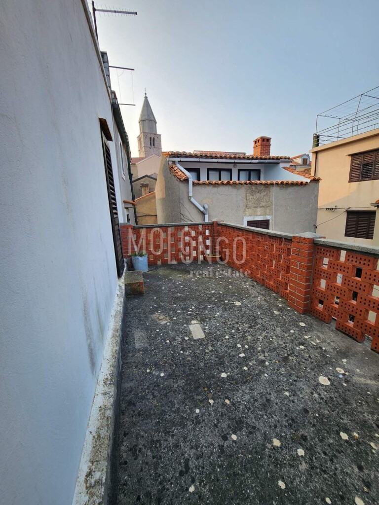 Image 6250056 - 18