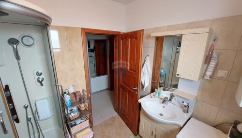 Thumbnail 6250126 - 8