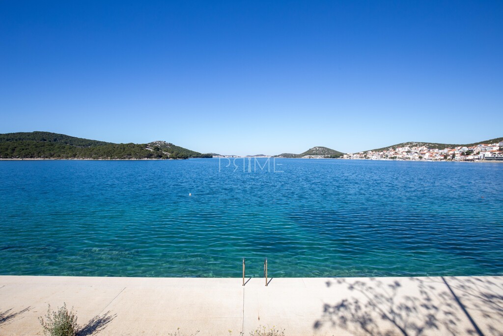 Image 6250400 - 2