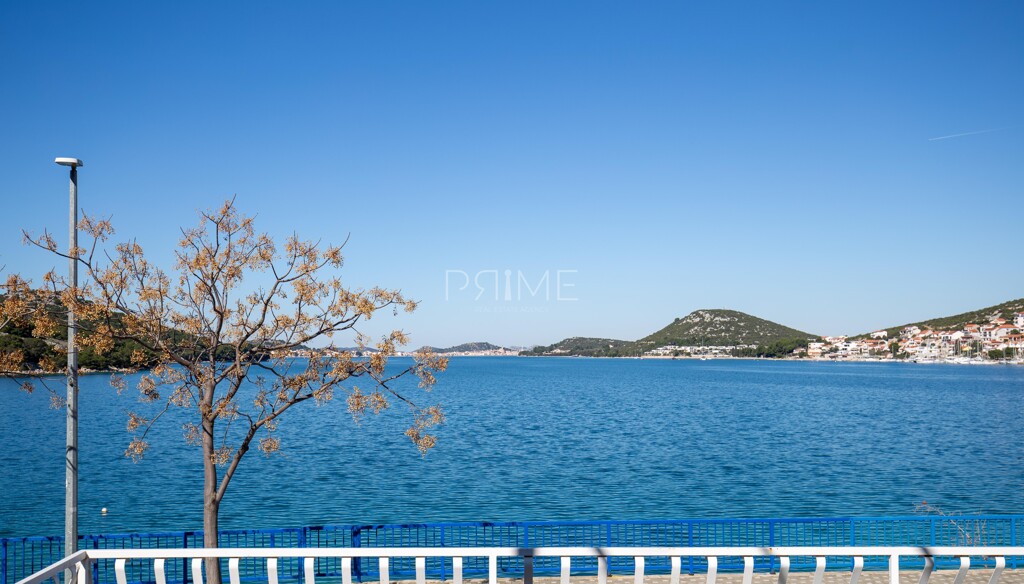Image 6250400 - 1