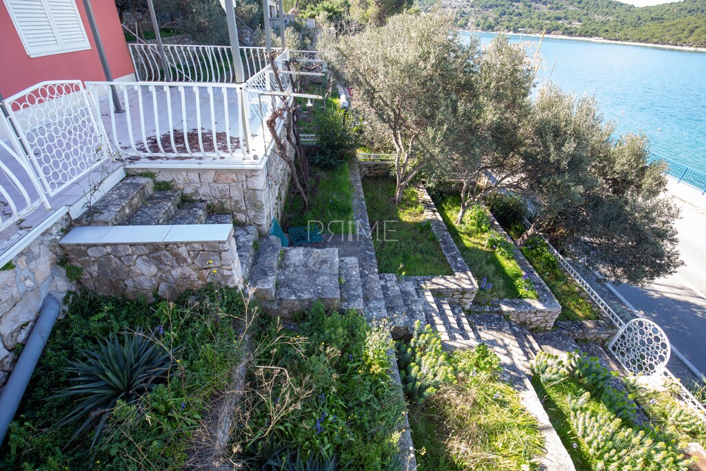 Image 6250400 - 15