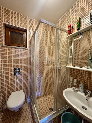 Thumbnail 6250657 - 12