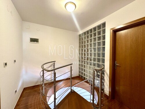 Thumbnail 6250657 - 13