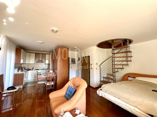 Thumbnail 6250657 - 4