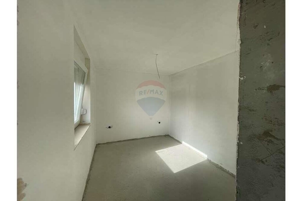 Image 6250746 - 20