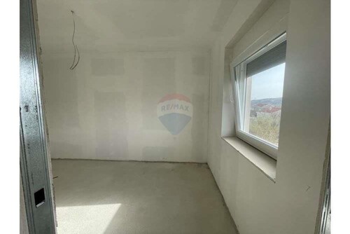 Thumbnail 6250746 - 7