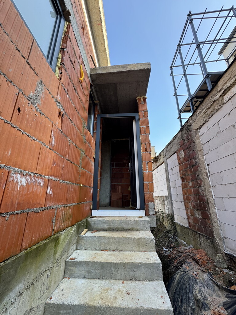 Image 6250765 - 7