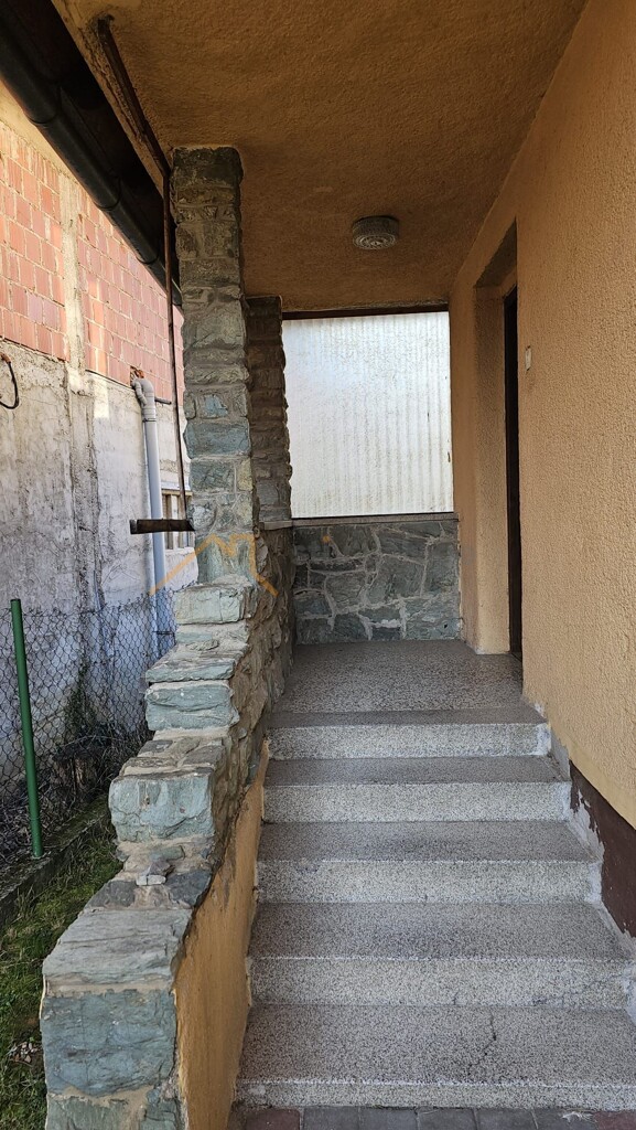 Image 6250790 - 9