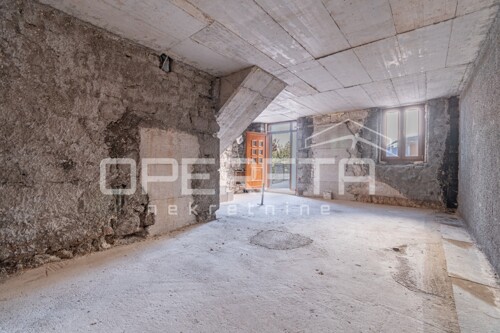 Thumbnail 6251055 - 7
