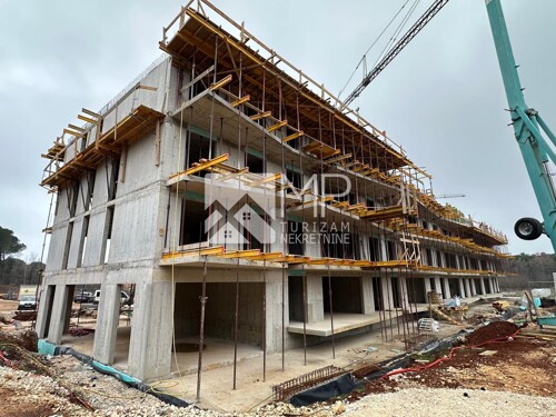 Ekskluzivan stan u Poreču, pogled na more, 82 m2