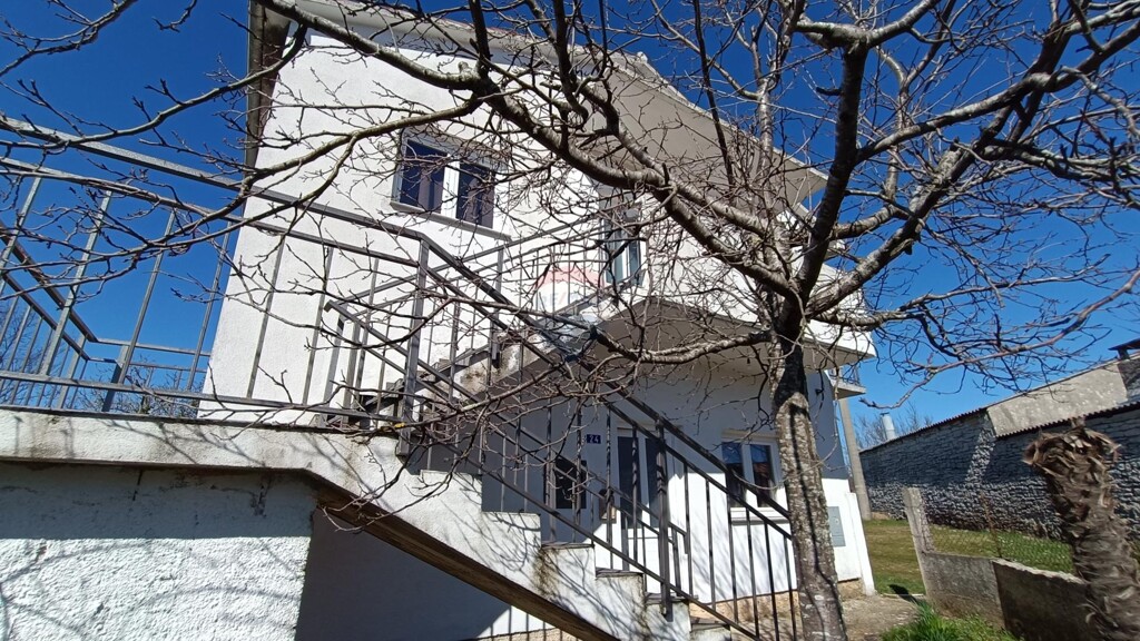 Image 6251555 - 17