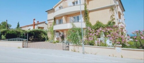 Thumbnail 6251785 - 1