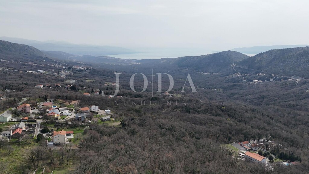 Image 6251835 - 10