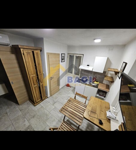 Thumbnail 6251847 - 4