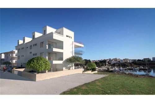 Thumbnail 6251936 - 5