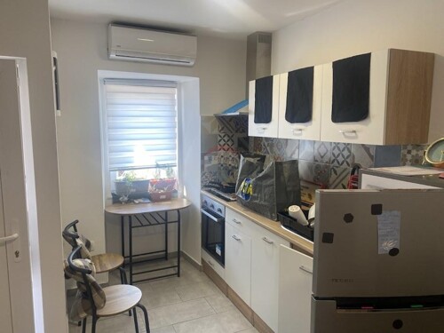 Rijeka, Bulevard - dva jednosobna adaptirana stana, 73 m2