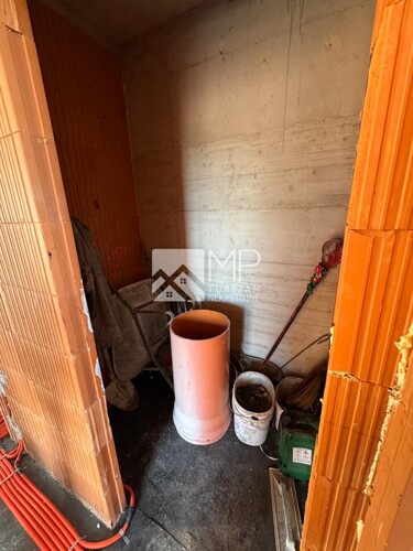 Thumbnail 6252105 - 9