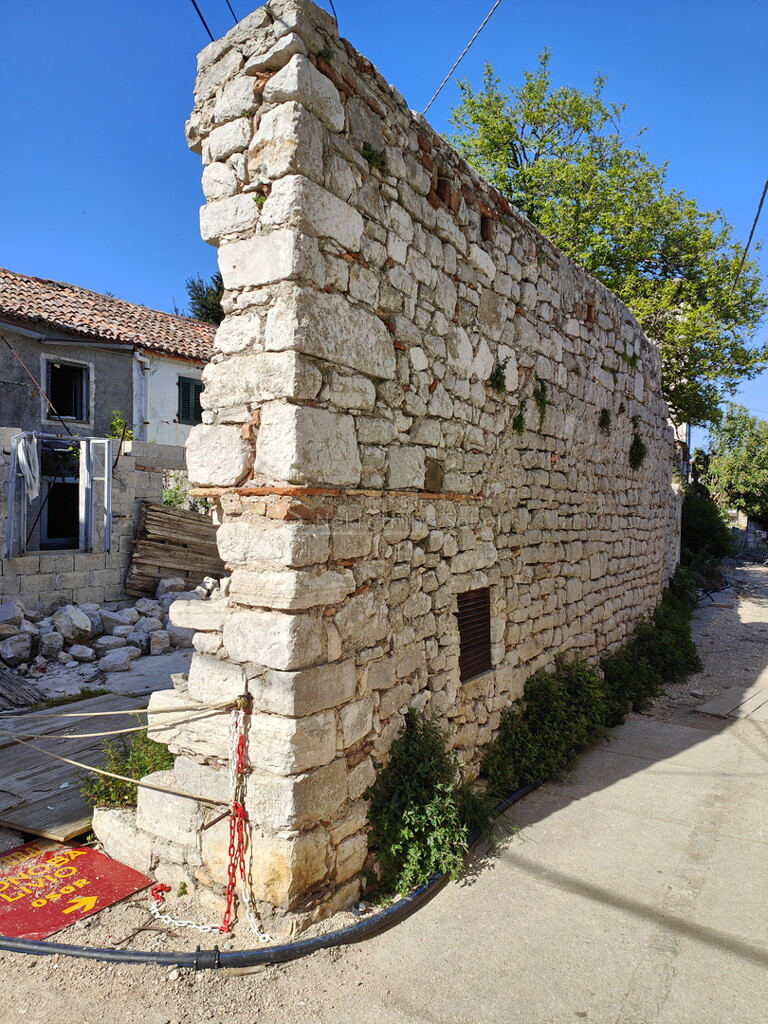 Image 6252540 - 7