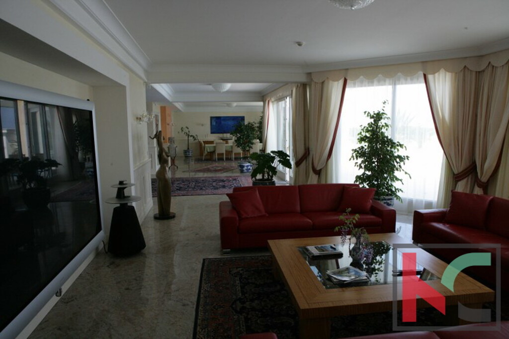 Image 6252555 - 7