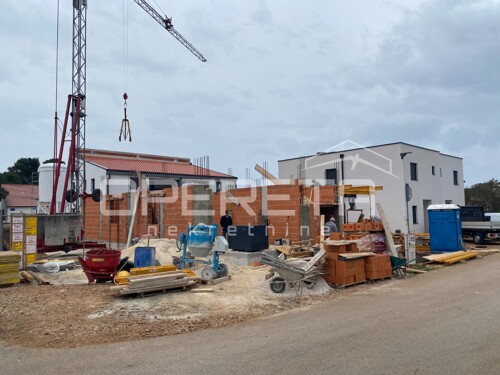 Thumbnail 6252993 - 4