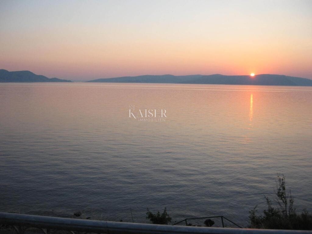 Image 6253356 - 10
