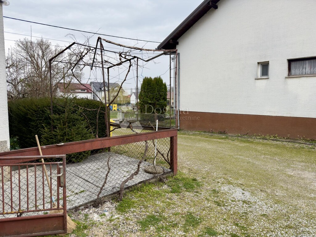 Image 6253426 - 9